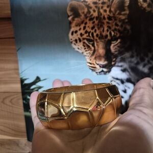 Vintage Gold Textured Bracelet